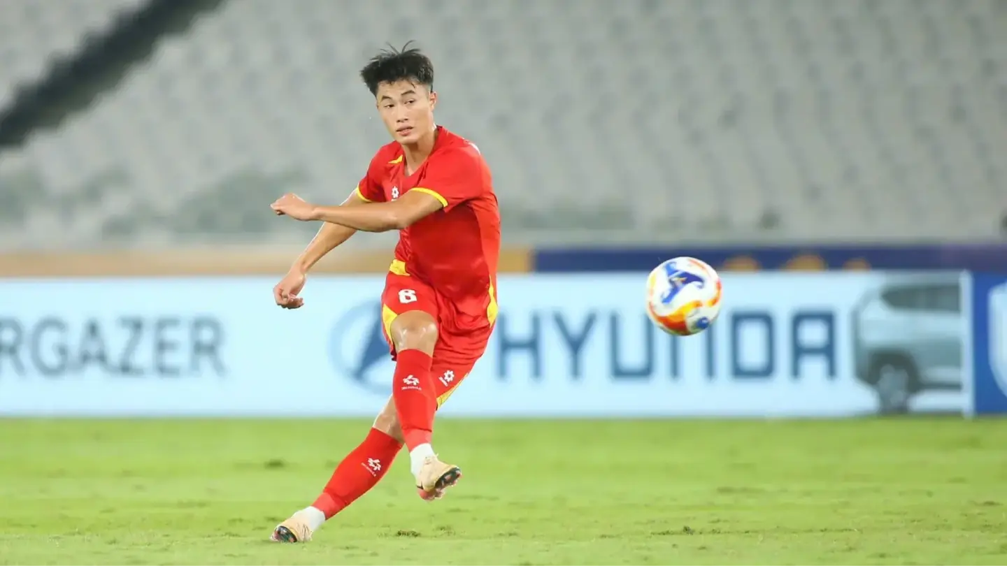 Văn Trường không phải phẫu thuật chấn thương